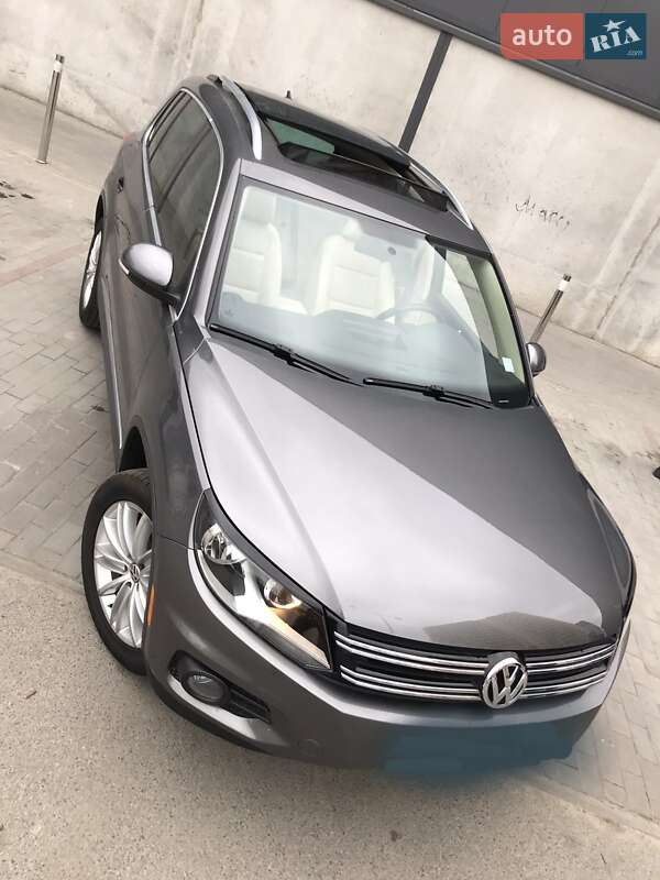 Внедорожник / Кроссовер Volkswagen Tiguan 2012 в Киеве