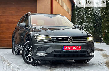 Позашляховик / Кросовер Volkswagen Tiguan 2017 в Мукачевому