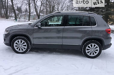 Внедорожник / Кроссовер Volkswagen Tiguan 2012 в Луцке