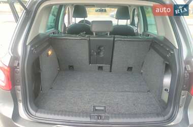 Позашляховик / Кросовер Volkswagen Tiguan 2009 в 