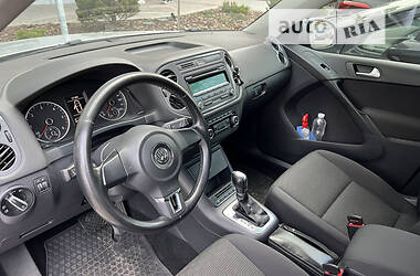 Внедорожник / Кроссовер Volkswagen Tiguan 2012 в Днепре