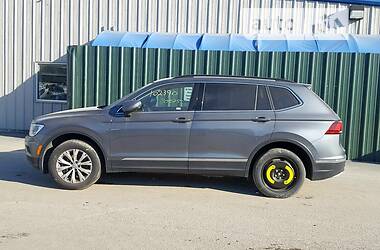 Внедорожник / Кроссовер Volkswagen Tiguan 2017 в Тернополе