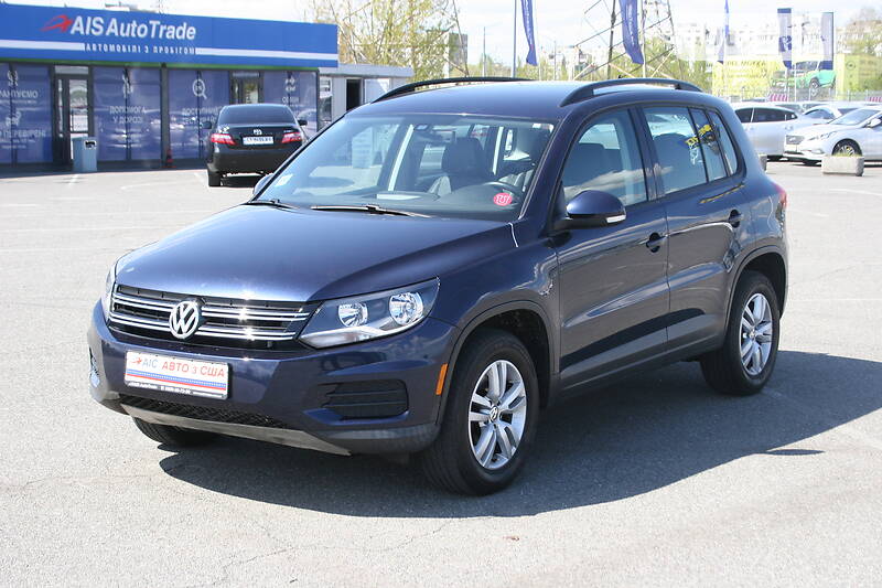 Внедорожник / Кроссовер Volkswagen Tiguan 2016 в Киеве