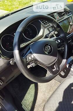 Внедорожник / Кроссовер Volkswagen Tiguan 2017 в Рожище