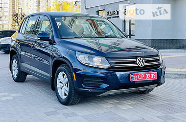 Внедорожник / Кроссовер Volkswagen Tiguan 2012 в Ивано-Франковске