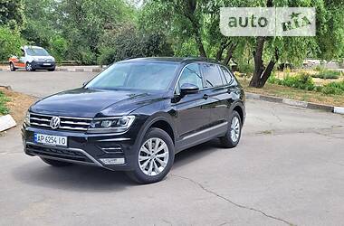 Внедорожник / Кроссовер Volkswagen Tiguan 2018 в Запорожье