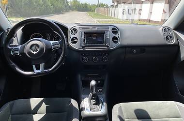 Позашляховик / Кросовер Volkswagen Tiguan 2016 в Запоріжжі