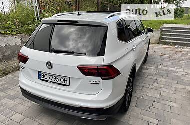 Внедорожник / Кроссовер Volkswagen Tiguan 2018 в Самборе