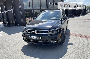 Позашляховик / Кросовер Volkswagen Tiguan 2020 в Львові