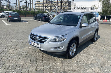 Внедорожник / Кроссовер Volkswagen Tiguan 2009 в Черновцах