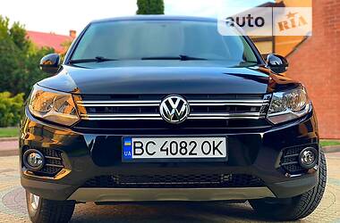 Внедорожник / Кроссовер Volkswagen Tiguan 2014 в Львове