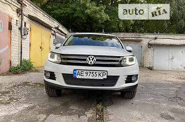 Внедорожник / Кроссовер Volkswagen Tiguan 2014 в Днепре