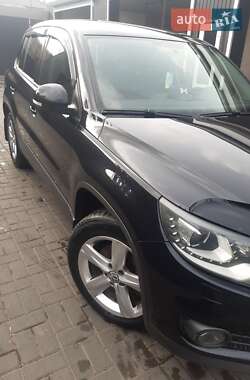 Внедорожник / Кроссовер Volkswagen Tiguan 2011 в Кропивницком