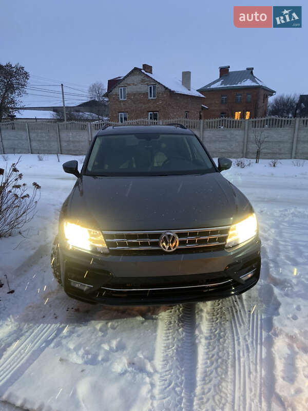 Внедорожник / Кроссовер Volkswagen Tiguan 2020 в Сумах