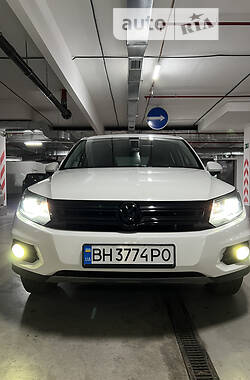 Позашляховик / Кросовер Volkswagen Tiguan 2013 в Одесі