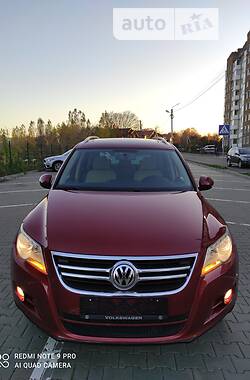 Внедорожник / Кроссовер Volkswagen Tiguan 2011 в Луцке