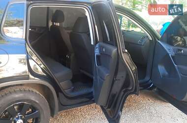 Хэтчбек Volkswagen Tiguan 2011 в 