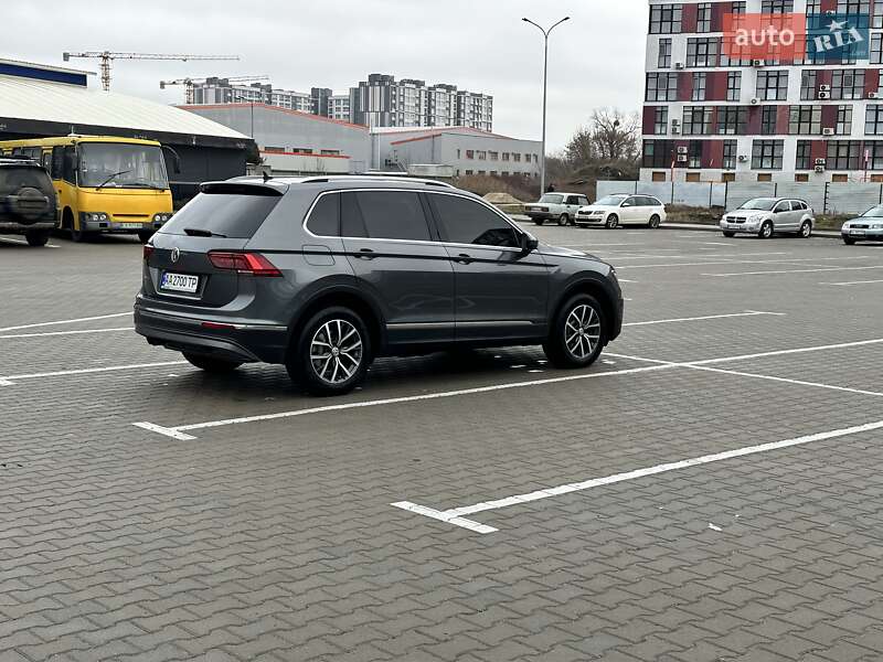 Позашляховик / Кросовер Volkswagen Tiguan 2017 в Києві