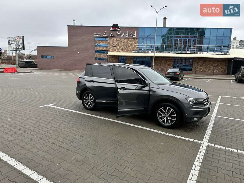 Позашляховик / Кросовер Volkswagen Tiguan 2017 в Києві