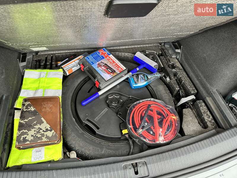 Позашляховик / Кросовер Volkswagen Tiguan 2017 в Києві