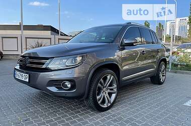 Внедорожник / Кроссовер Volkswagen Tiguan 2012 в Одессе