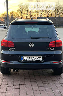 Внедорожник / Кроссовер Volkswagen Tiguan 2012 в Львове