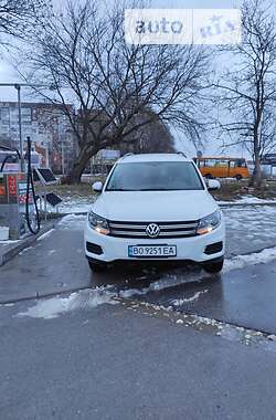Позашляховик / Кросовер Volkswagen Tiguan 2015 в Тернополі