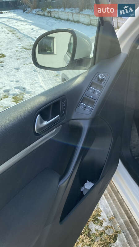 Внедорожник / Кроссовер Volkswagen Tiguan 2011 в Дрогобыче