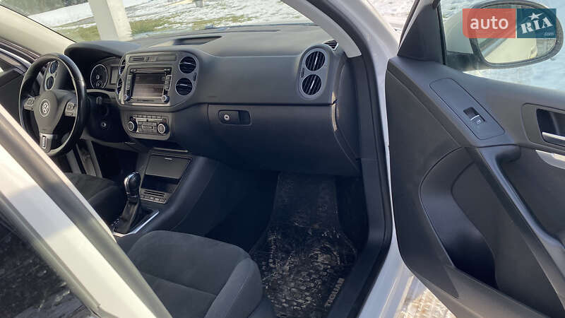 Внедорожник / Кроссовер Volkswagen Tiguan 2011 в Дрогобыче