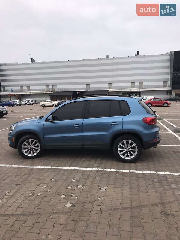 Позашляховик / Кросовер Volkswagen Tiguan 2018 в Гайсину