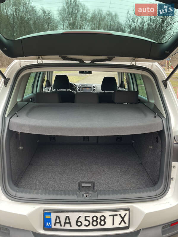 Внедорожник / Кроссовер Volkswagen Tiguan 2013 в Киеве