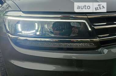 Внедорожник / Кроссовер Volkswagen Tiguan 2016 в Бродах