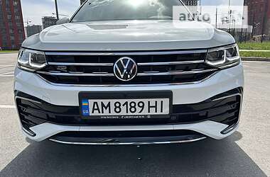 Позашляховик / Кросовер Volkswagen Tiguan 2023 в 