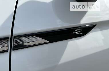 Позашляховик / Кросовер Volkswagen Tiguan 2023 в 