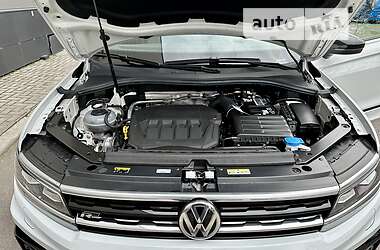 Внедорожник / Кроссовер Volkswagen Tiguan 2020 в 