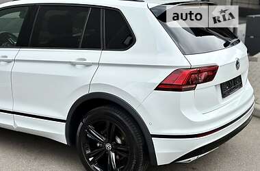 Внедорожник / Кроссовер Volkswagen Tiguan 2020 в 