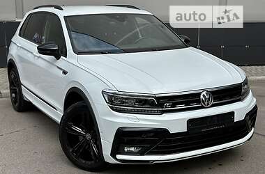 Внедорожник / Кроссовер Volkswagen Tiguan 2020 в 