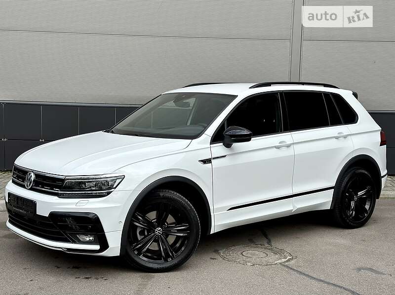 Внедорожник / Кроссовер Volkswagen Tiguan 2020 в 