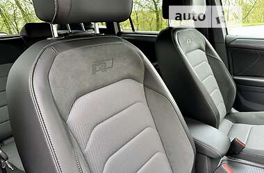 Внедорожник / Кроссовер Volkswagen Tiguan 2020 в 