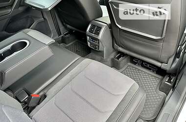 Внедорожник / Кроссовер Volkswagen Tiguan 2020 в 