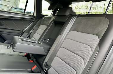 Внедорожник / Кроссовер Volkswagen Tiguan 2020 в 