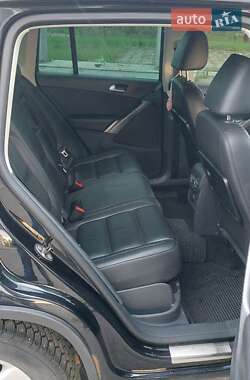 Внедорожник / Кроссовер Volkswagen Tiguan 2009 в 