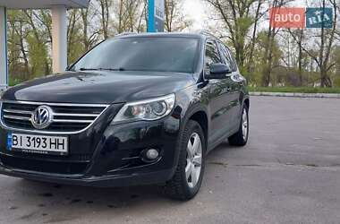 Внедорожник / Кроссовер Volkswagen Tiguan 2009 в 