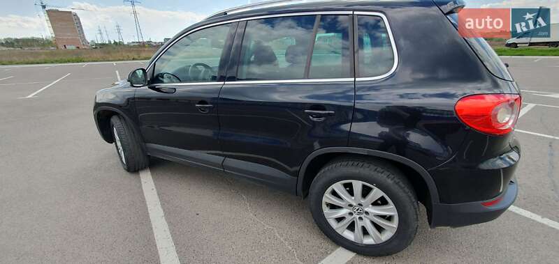 Внедорожник / Кроссовер Volkswagen Tiguan 2009 в Луцке