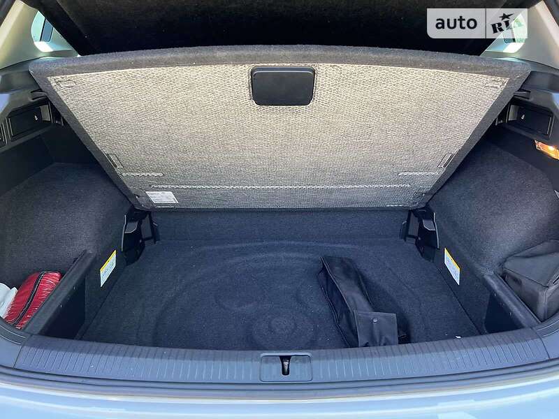 Внедорожник / Кроссовер Volkswagen Tiguan 2017 в Мукачево