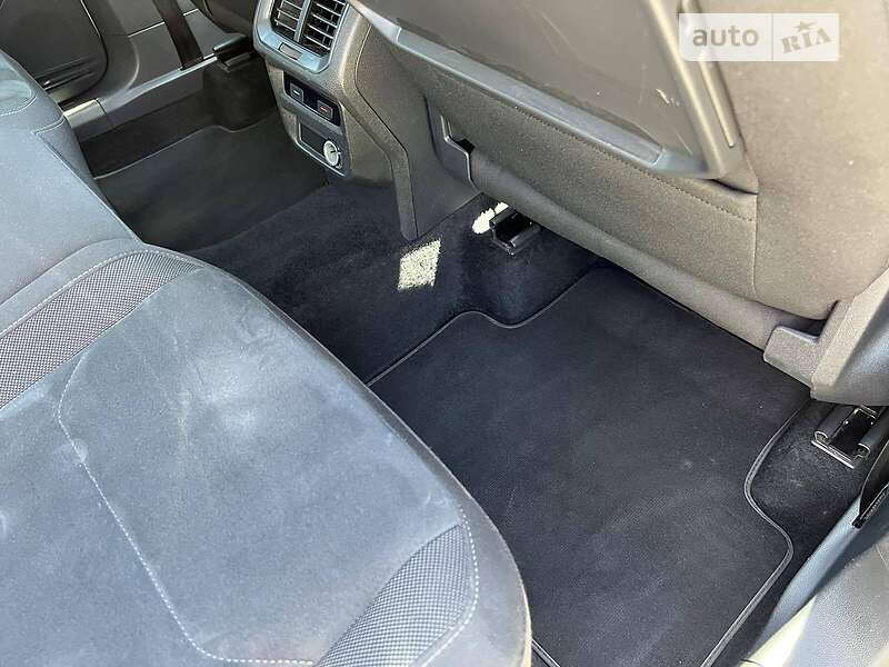 Внедорожник / Кроссовер Volkswagen Tiguan 2017 в Мукачево