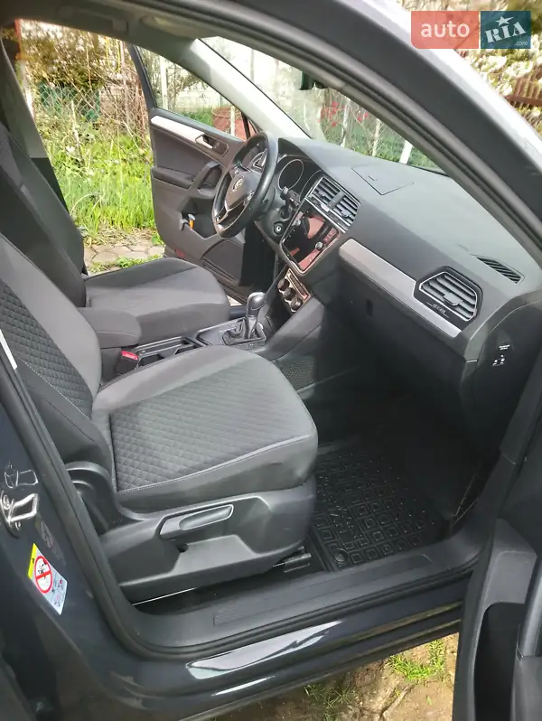 Volkswagen Tiguan 2018 VIN WVGZZZ5NZJW432202 фото оголошення 10 з 59