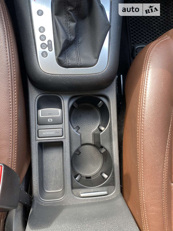 Внедорожник / Кроссовер Volkswagen Tiguan 2014 в Казатине