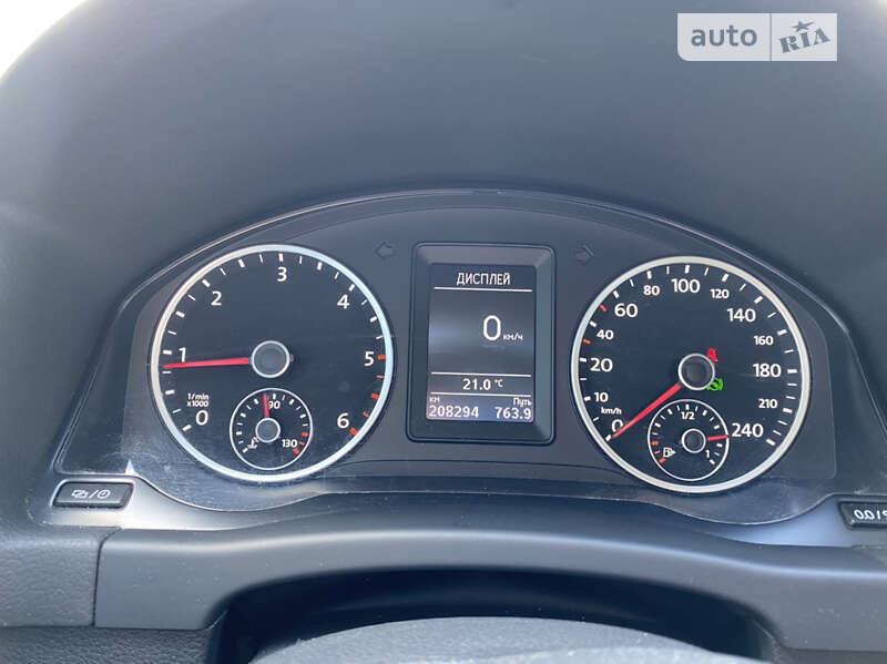 Внедорожник / Кроссовер Volkswagen Tiguan 2014 в Казатине