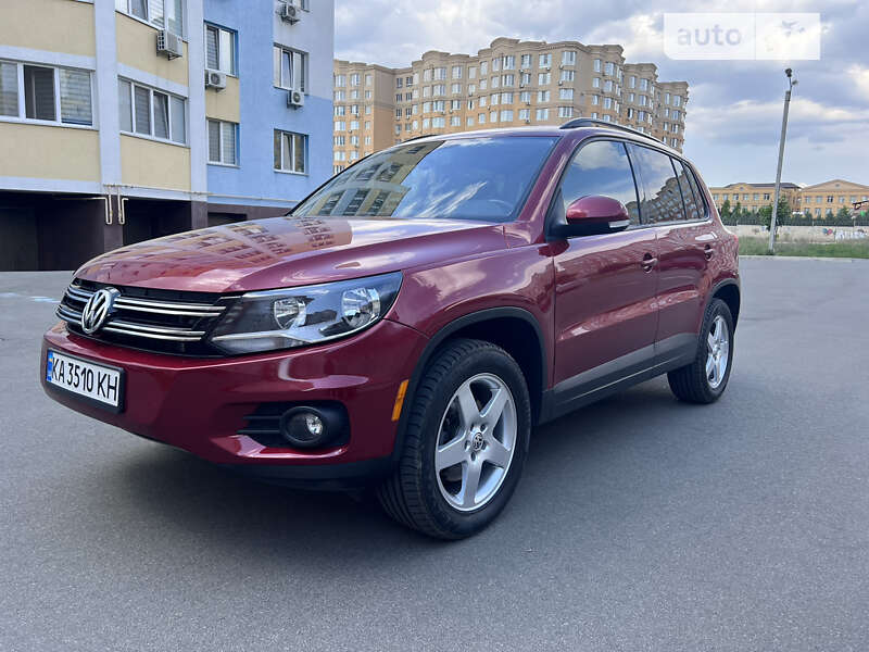 Внедорожник / Кроссовер Volkswagen Tiguan 2014 в Киеве